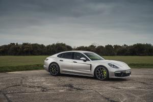 2017 Porsche Panamera Turbo S E-Hybrid